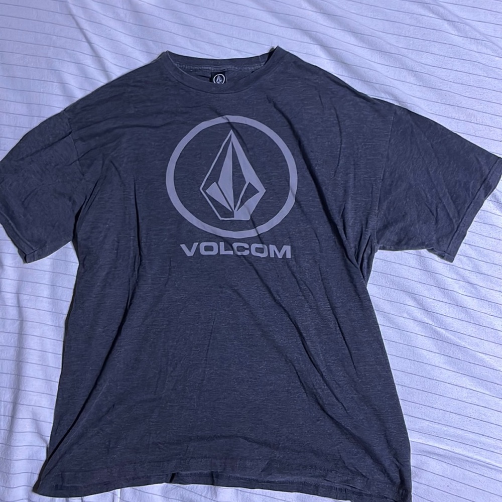 Grey Volcom t-shirt